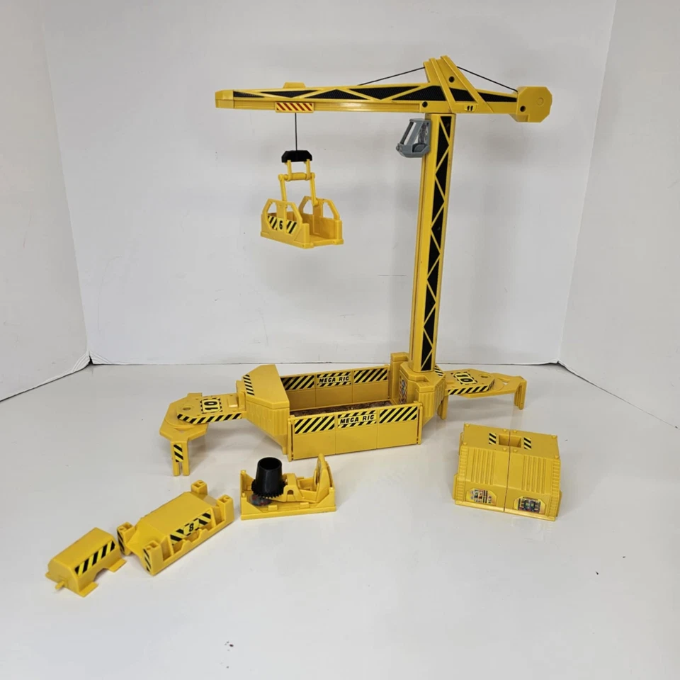 Vintage Mattel Hot Wheels 1996 Mega Rig Construction Site Trucks Playset Toy Lot - Image 2 of 4