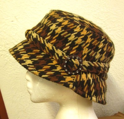MANHATTAN HAT COMPANY brown & tan bucket cap Houndstooth  display picture 3