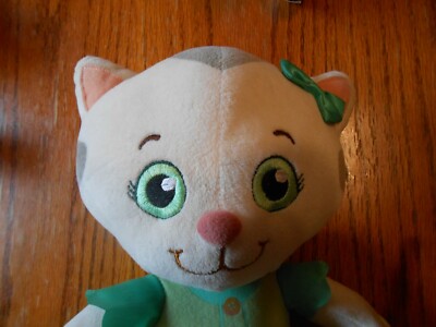 SINGING KATERINA Kitty Cat & Talking Daniel Tiger Plush  - Set of TWO VGC