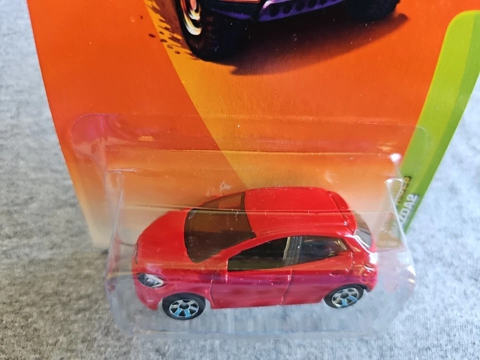 2010 Matchbox MAZDA2 Red 27/100 LITTLE BEND Metro Rides - Image 3 of 4