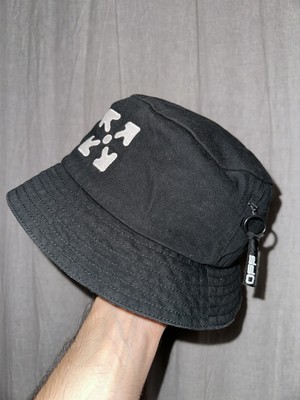 Off-White Arrows logo bucket hat