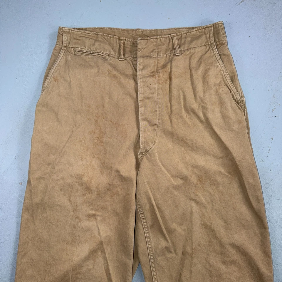 VTG 40s WWII Button Fly Cotton Military Trousers Chino Khaki Distressed 28x31 - Image 2 of 4