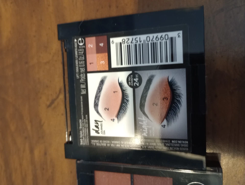 2 Pack Revlon ColorStay Day To Night 24Hr Eyeshadow Quad-  560 Stylish - Single - Image 3 of 4