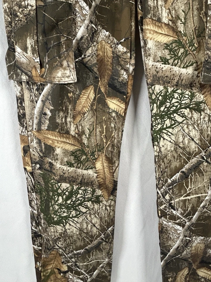 Realtree Camouflage Cargo Pants Boys Youth Size XL 14/16 - Image 4 of 4