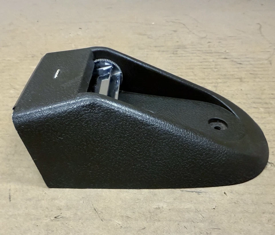 1971-1976 Pontiac Bonneville Catalina Grand Ville Lower Dash Panel AC Vent - Image 4 of 4