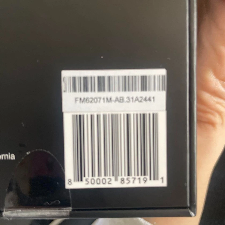 Finalmouse Starlight Pro Medium – Wireless Ultralight Gaming Mouse Unused - Image 2 of 2