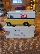 VINTAGE ERTL FRITO LAY STEP VAN BANK