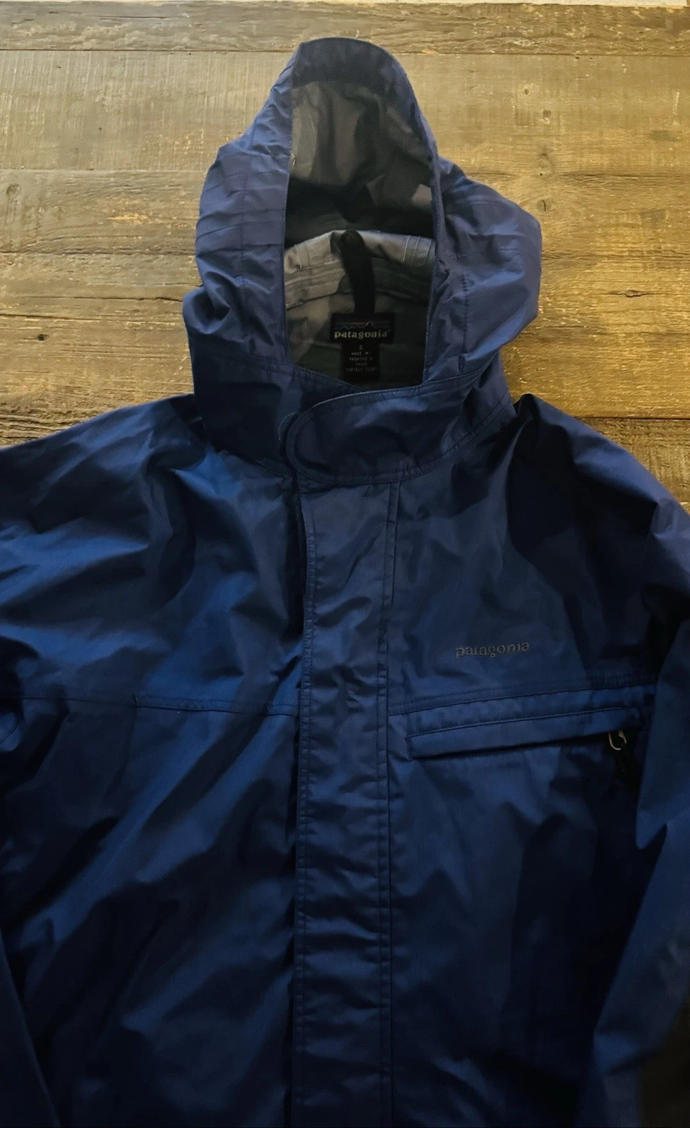 Vintage Patagonia Hooded Storm Jacket Mens Small Blue Black C5 Rain 100% Nylon
Opens in a new window
