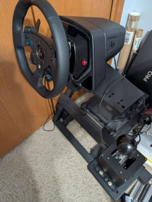 Logitech G PRO Racing Wheel (Direct Drive) (XBOX/PC Version) Includes Pedals