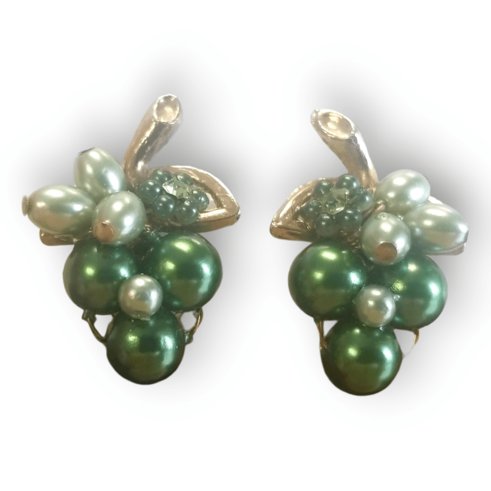 Vintage 1950's Green Crystal and Faux Pearl Grape Cluster Clip-on Earrings