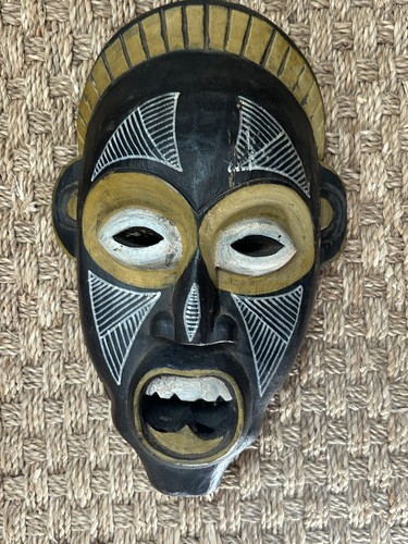 INDONESIAN hand carved wooden head mask ethnic traditional tribal wall hanging - Picture 8 of 8