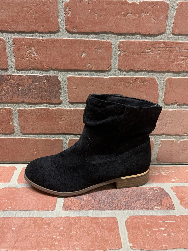 CALL IT SPRING Black Suede Faux Fur Liked Pull On Ankle Booties Women’s Size 6.5 - Image 2 of 4