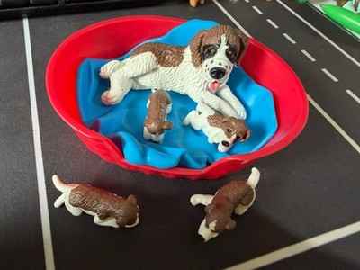 Puppy In My Pocket Bernhardiner Familie Suzie und Welpen Hunde Figuren