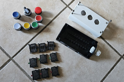 Eaton M22 beleuchtete Drucktaster Set IP65 85-264V inkl. Gehäuse
