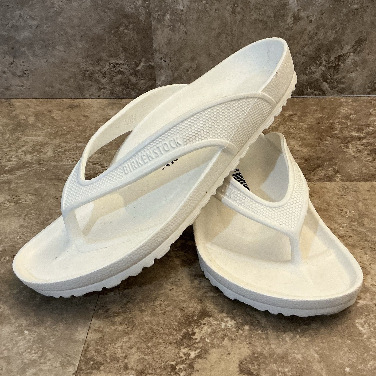 Birkenstock Honolulu EVA White Thong Flipflop Sandals EU 42 Women’s 11 Men’s 9