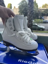 Riedell Youth Figure Skates Size J11 Emerald