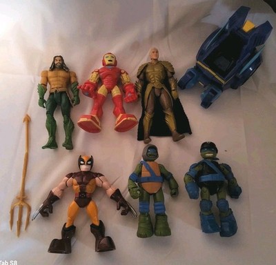 Super Hero Action Figurines & More Lot 5 1/2'' To 6'' Wolverine, Aquaman, Ironman