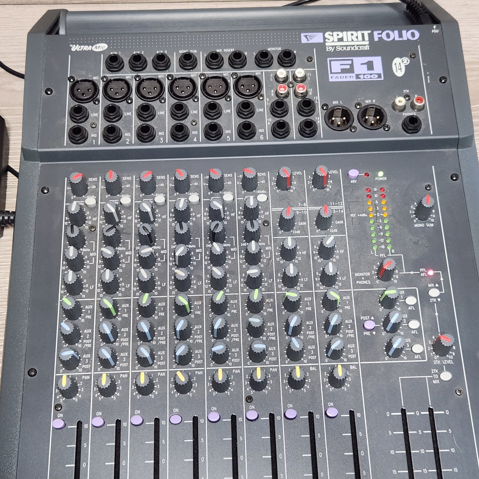 SPIRIT FOLIO by Soundcraft 12 Channels 8 Inputs BUS MIXER Fader 100 14/2