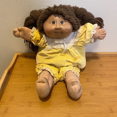 1983 Cabbage Patch Kids Girl Doll by Coleco   Green Signature, Orig Clothes,