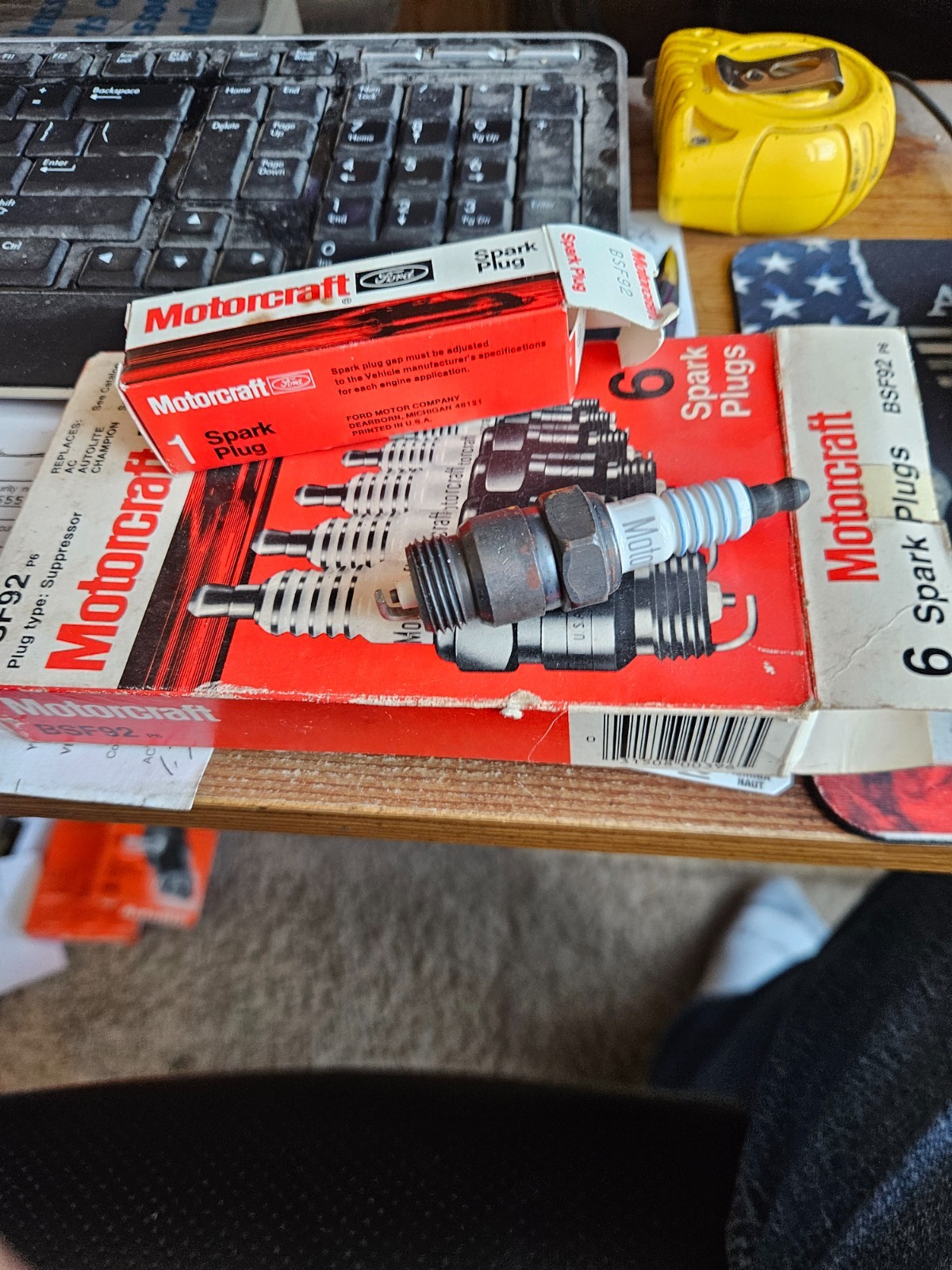 6 NOS MOTORCRAFT BSF92 spark plugs