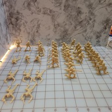 Lot Of Vintage Army Men 41 Tan And 33 Green. Total 74 Peices.