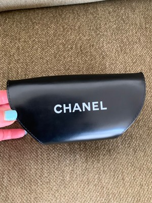Authentic CHANEL Black Soft Oversized Snap Front Sunglass Eyeglass Glasses Case s-l400.jpg main image 3