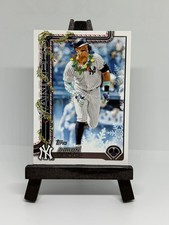 Aaron Judge 2025 Topps Holiday SP Image Variation No. H161 New York Yankees