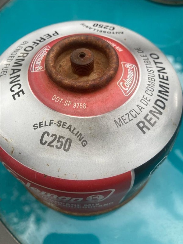 COLEMAN  PROPANE/BUTANE MIX C250 7.75 0Z FUEL CANISTER