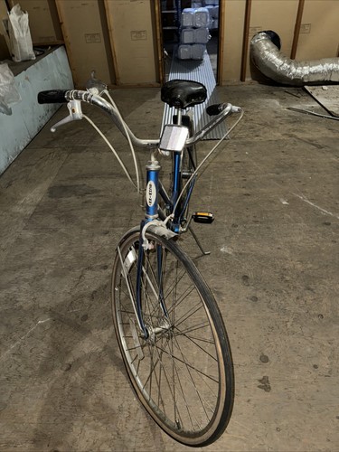 Vintage Schwinn (Collegiate 3) Women’s 3-Speed Bicycle - Picture 2 of 9