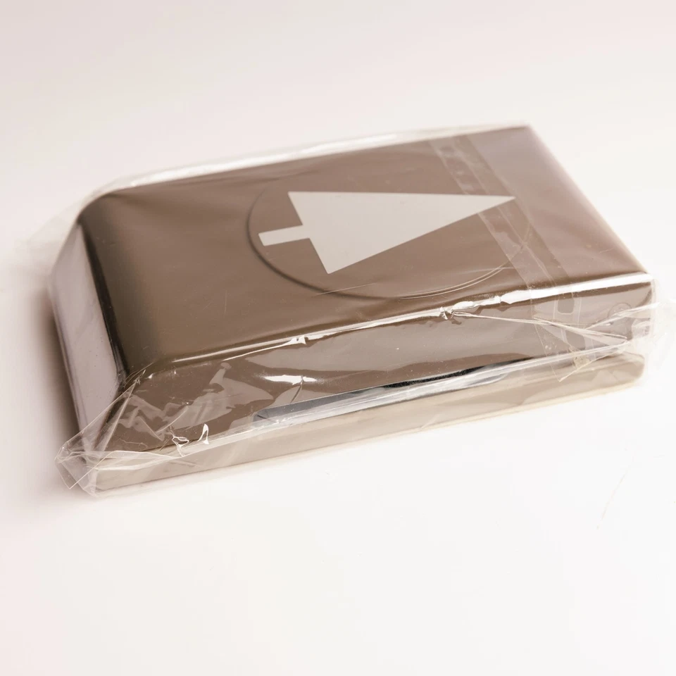 Punzón de pino estampado árbol de Navidad vacaciones naturaleza bosque al aire libre Foto 3 de 4