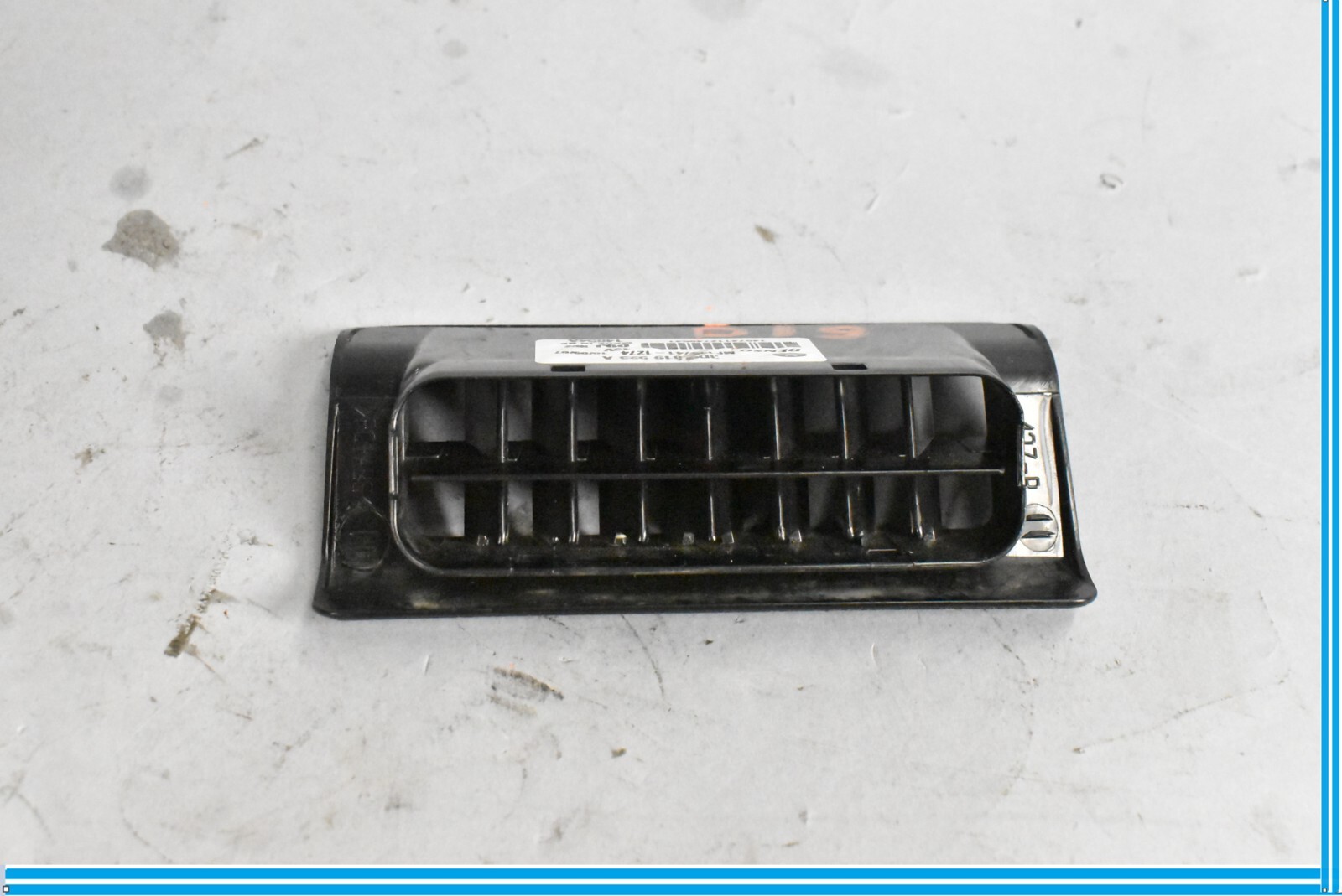 Bentley Continental R Final Series 2003-2011 Air vent grille P/N 3D0819923A