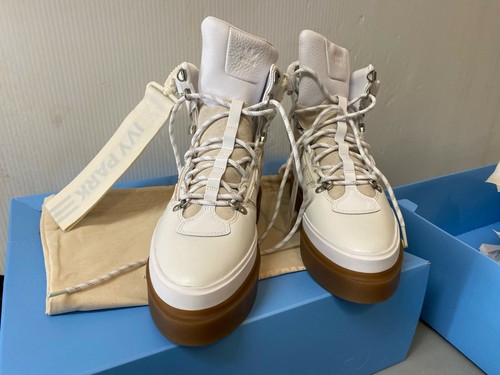 ivp super sleek boot