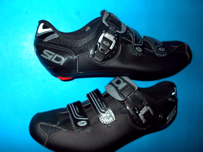 SiDi Genius 7 Carbon 45.5 EU /  11 US mens black 3-bolt spin peloton road shoe