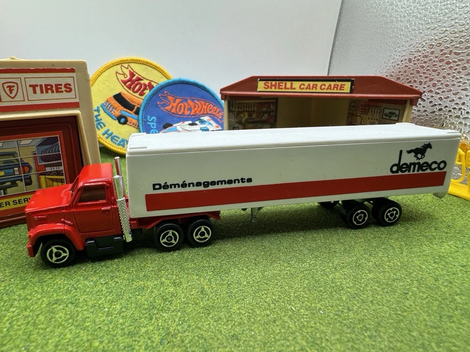 Majorette 300 Serie Semi Conteneur Demeco Demenagements Tractor Trailer No. 361 - Image 3 of 4