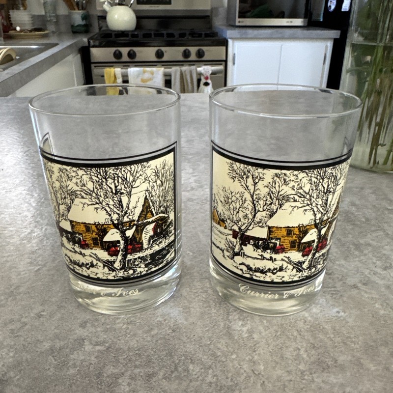 2 Currier and Ives Arby’s Winter Christmas Tumblers American Farm in Winter 1978