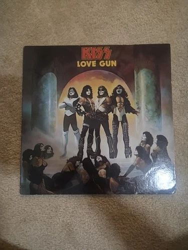 Kiss Love Gun Vinyl Record Album 1977 Hard Rock LP Casablanca NBLP 7057