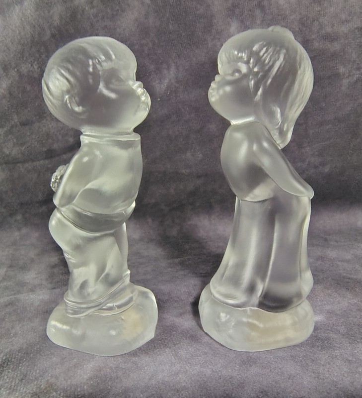 Vintage FENTON Crystal Figurines Kissing Boy & Girl Velvet Glass Satin Set of 2 