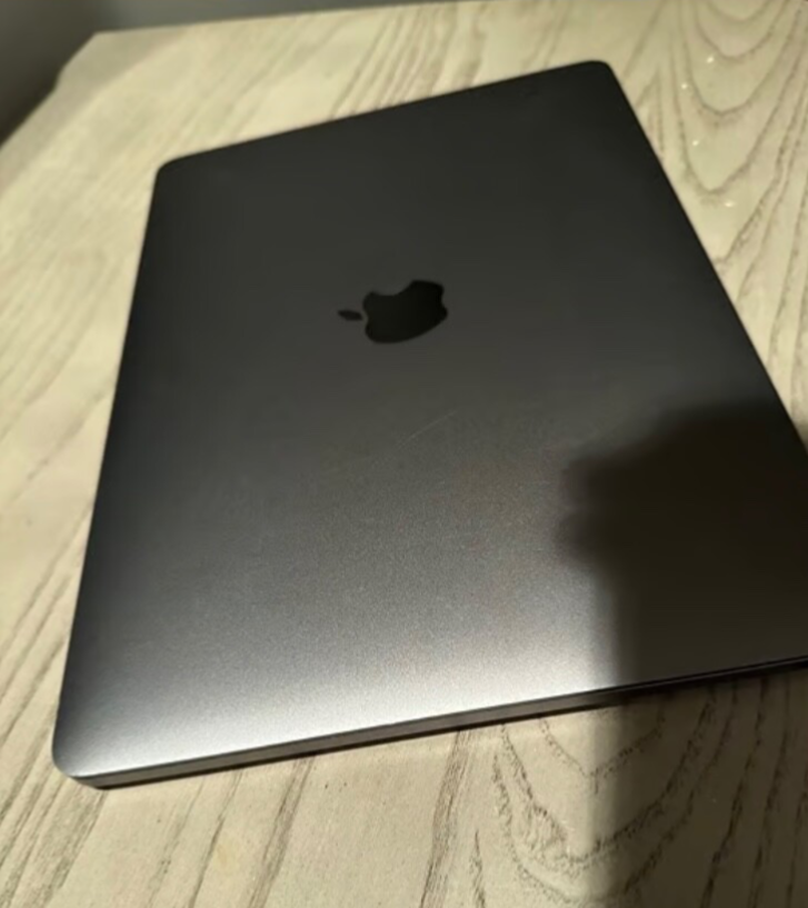 Apple MacBook Pro 13 in 2020 Space Gray/Apple M1 3.2 GHz, 256 GB 8