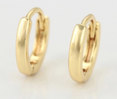 Kendra Scott Mikki Huggie Hoop Earrings In Metallic - Foto 11