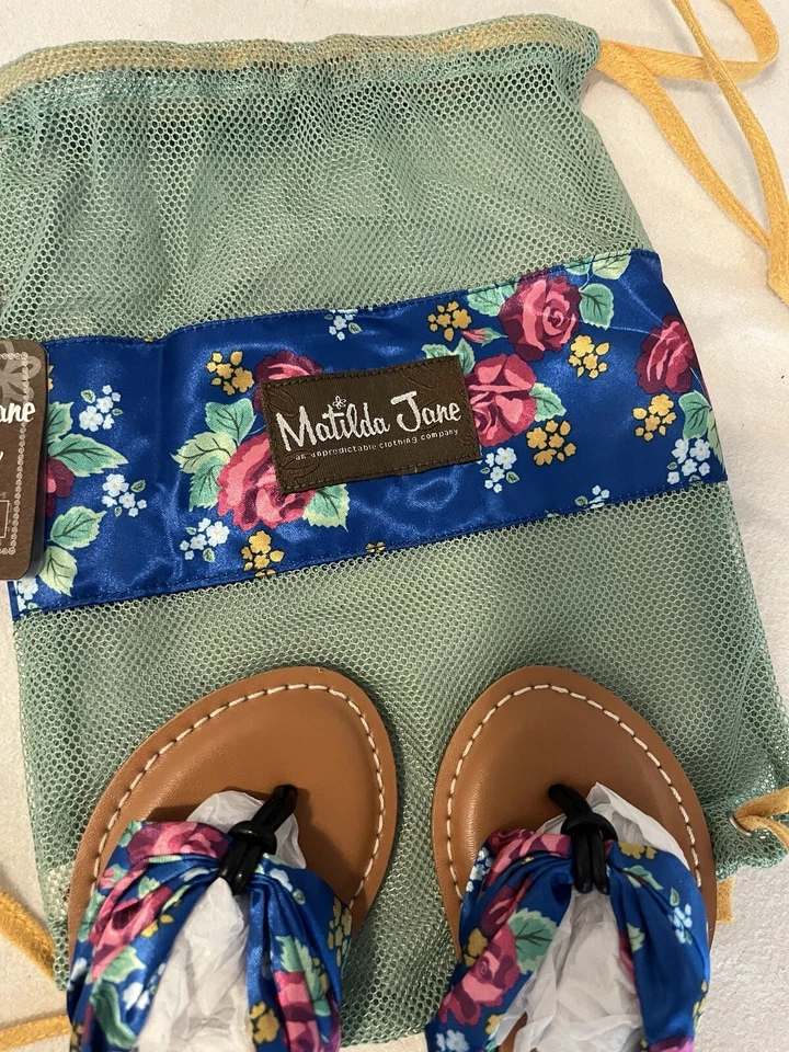 全新 女孩 Matilda Jane "The Seashore 凉鞋" 人字拖 带手提袋 尺码 9 — 第 4/4 张图片