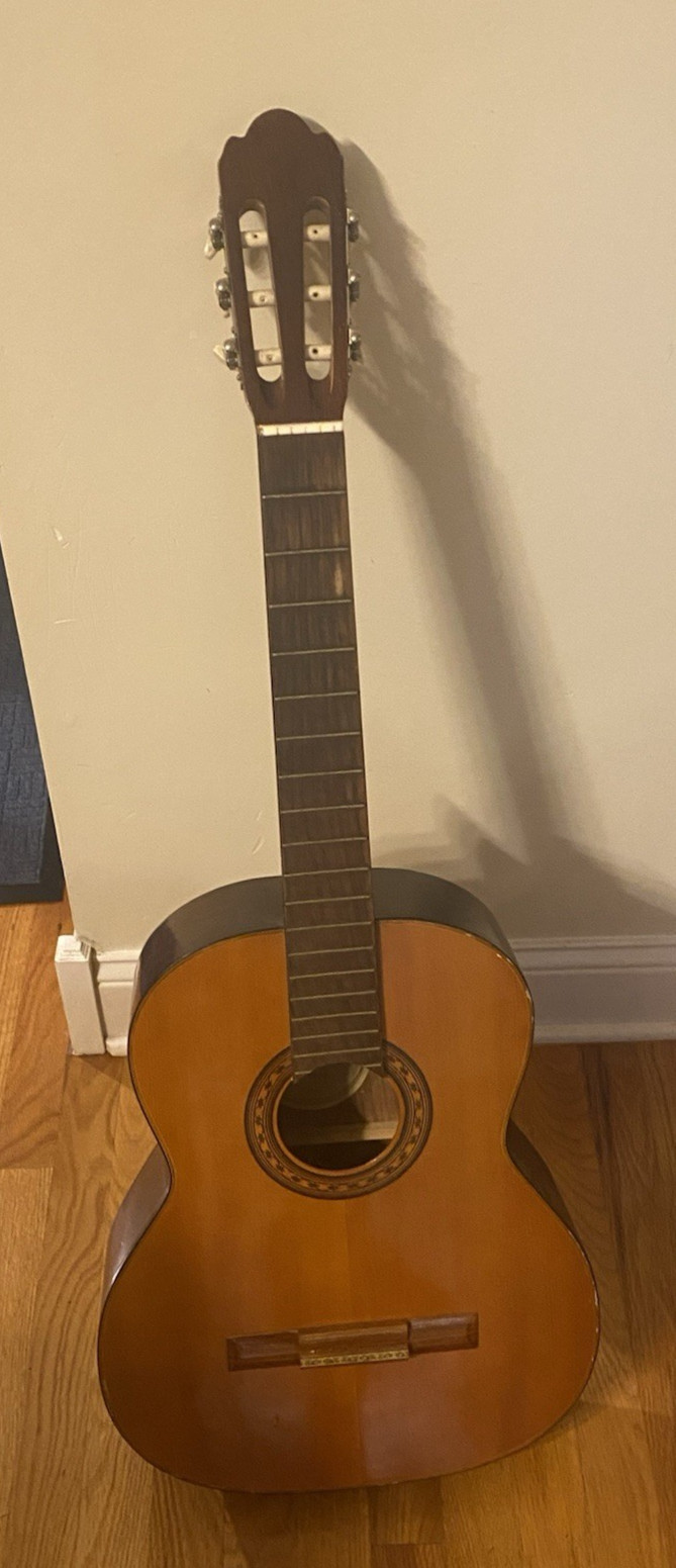 VINTAGE KENT IBERIA GUITAR 6 STRING MADE JAPAN GUITAR - MODEL 7000