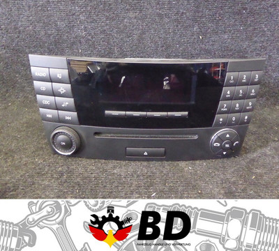 X106-22* Mercedes Benz W211 E Klasse Radio MF2321 A2118702189