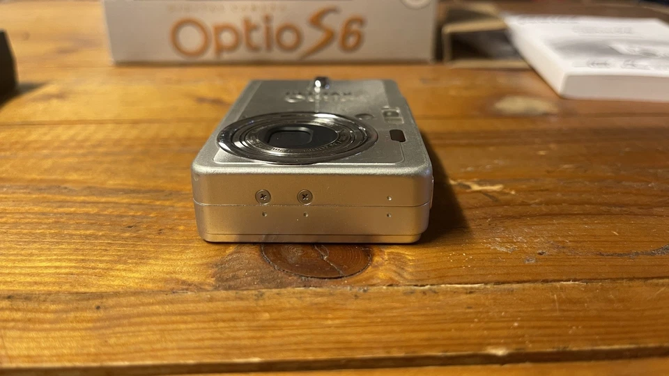 Pentax Digital Camera Optio S6 6.0MP Silver in sehr guten Zustand OVP - Bild 2 von 4