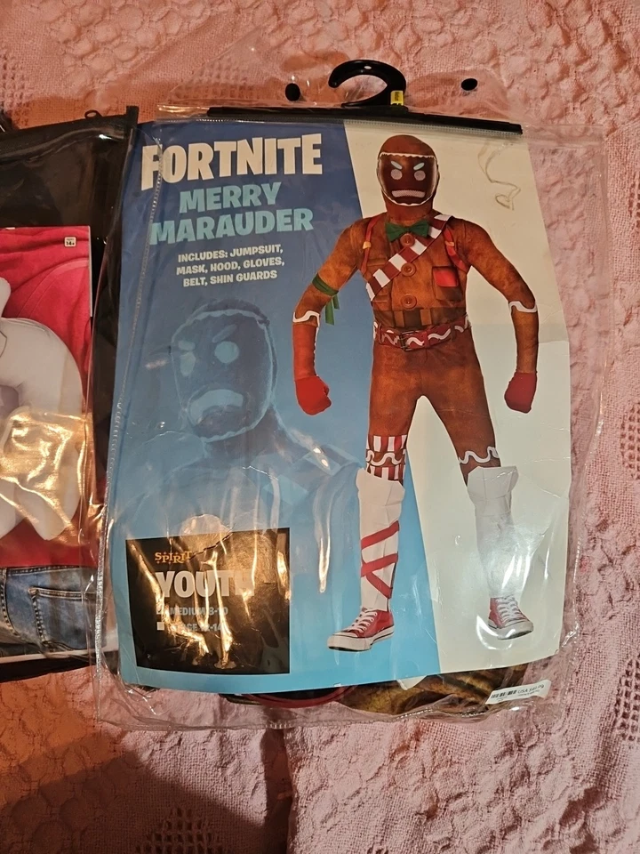 Disfraces Fortnite Unicornio y Merodeador Feliz con Accesorio Pico Foto 2 de 4