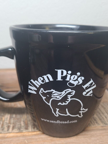 Taza de café de cerámica negra Two When Pigs Fly 16 oz - Imagen 9 de 11