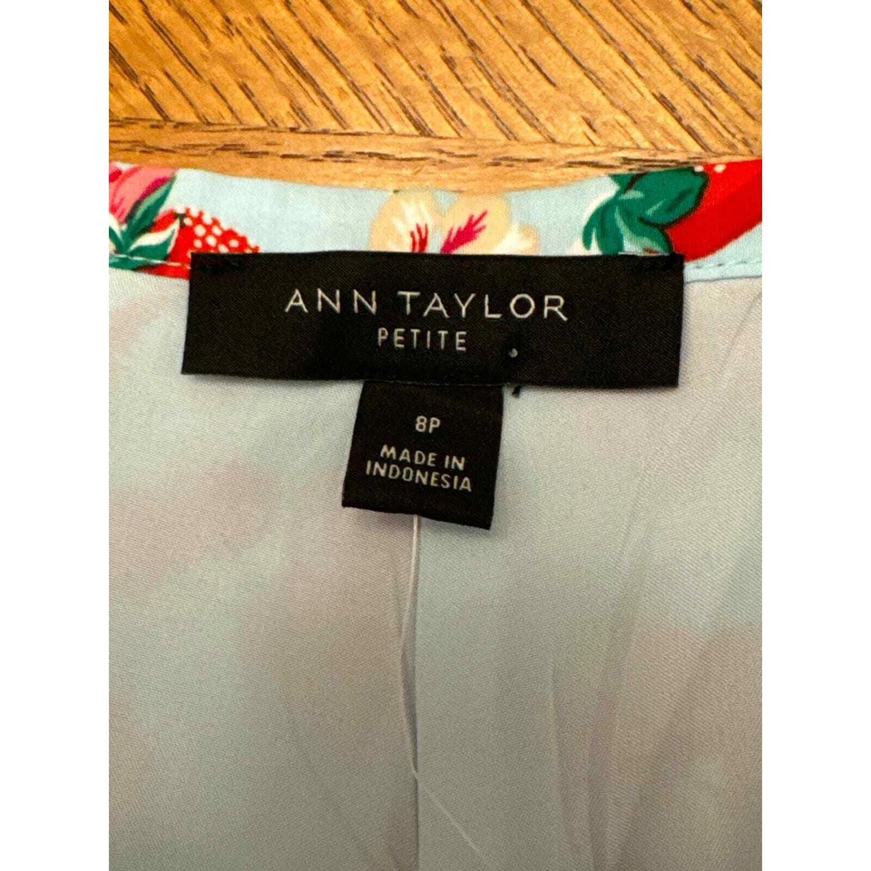 Falda envolvente azul con estampado de frutas Ann Taylor talla 8 pequeña nueva Foto 3 de 4