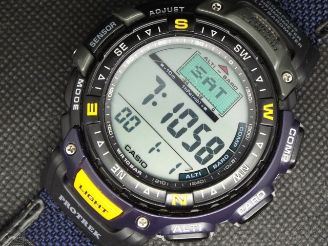 Rare CASIO Vintage Digital Watch PRO TREK TRIPLE SENSOR PRG-40 COMPASS BARO | eBay