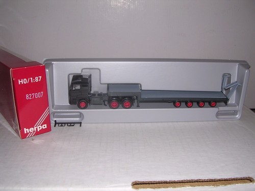 Remolque HERPA #827007 D.A.F.10 cabina de rueda con plataforma baja de 4 ejes negro escala H.O. 1:87 | Zustand: New