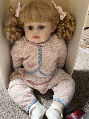 Heritage Mint Sweet and Innocent Collection 20'' Cuddle Me Babies 2001 Doll vinyl
