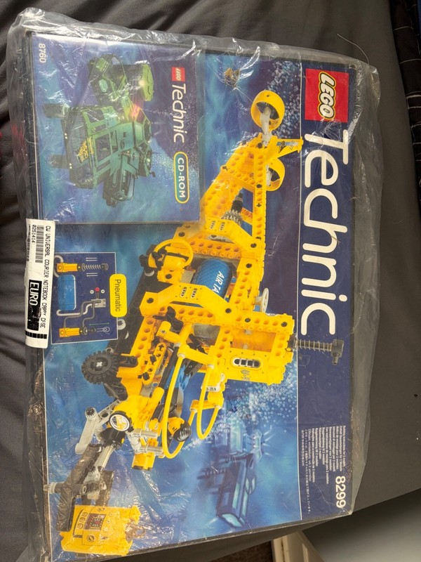 LEGO Technic 8299 with cd-rom used condition